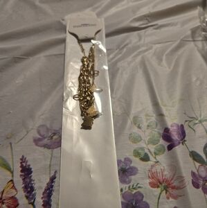 Elegant Gold Women's Bracelet